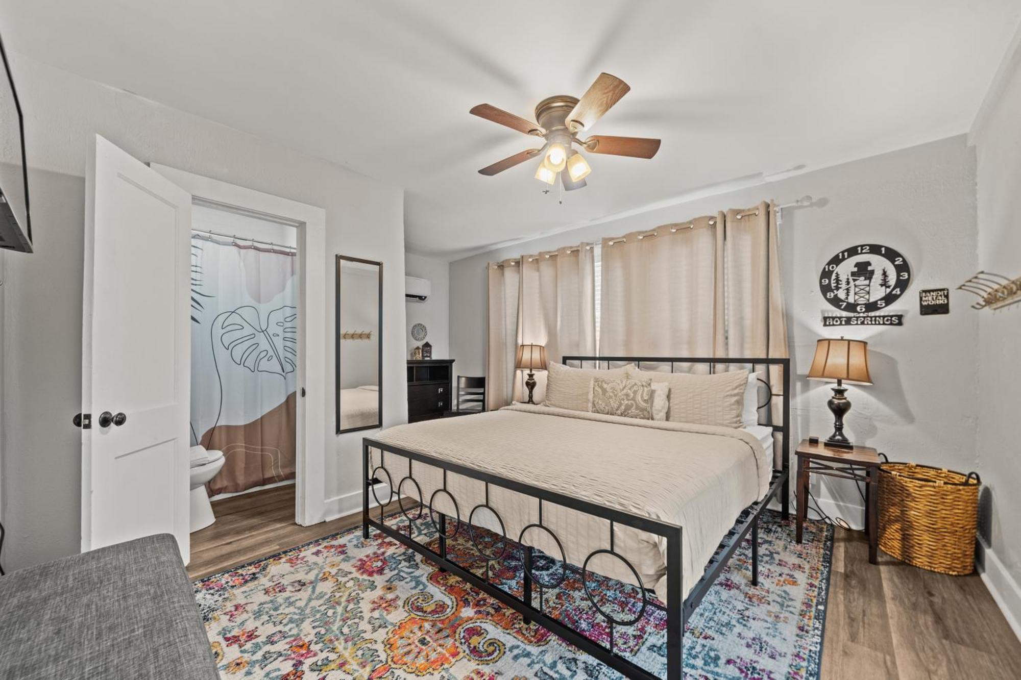 Cedar Blossom Bungalow Is A Cozy Getaway With A 5 Minute Walk To Downtown! Hot Springs Exteriör bild