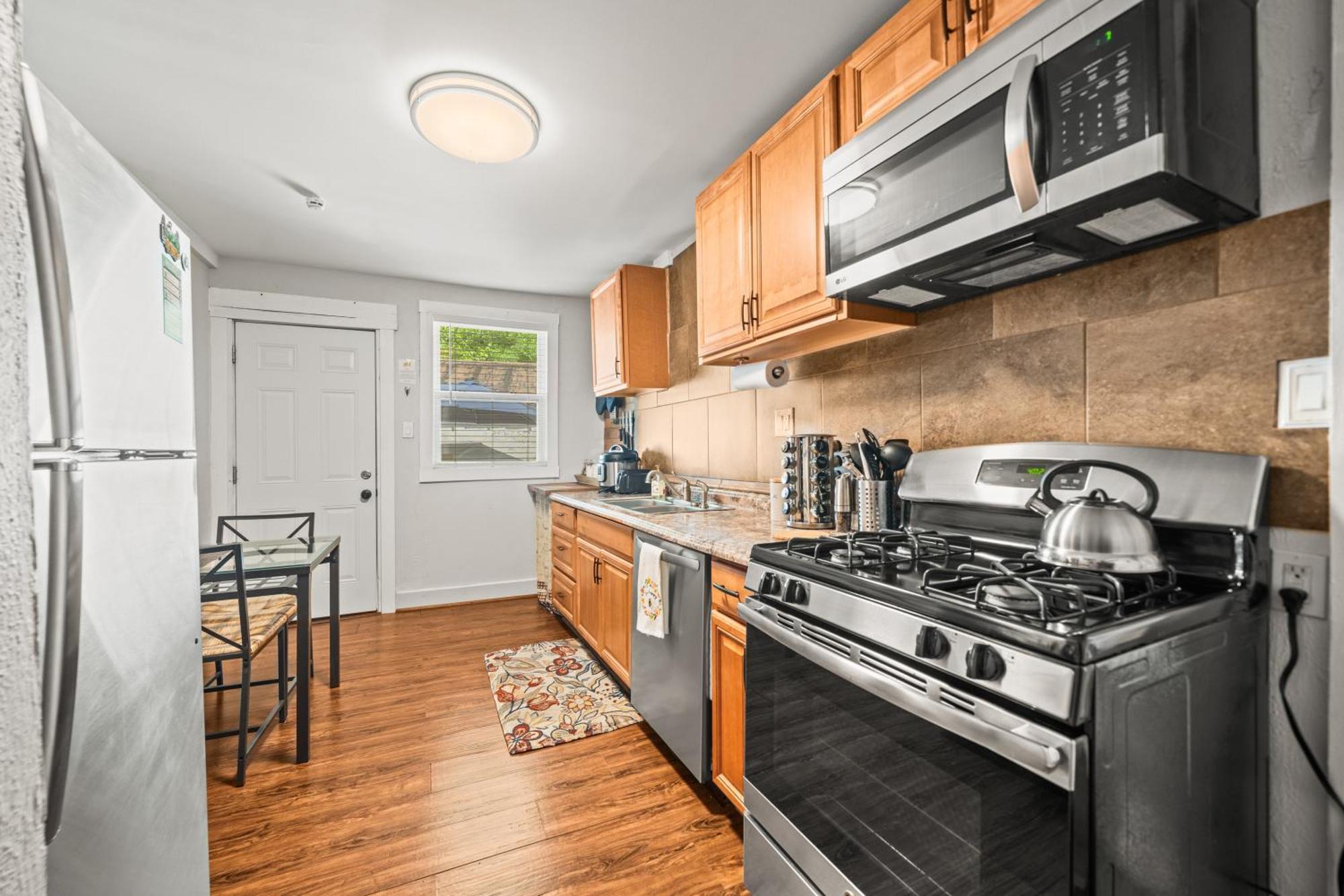 Cedar Blossom Bungalow Is A Cozy Getaway With A 5 Minute Walk To Downtown! Hot Springs Exteriör bild